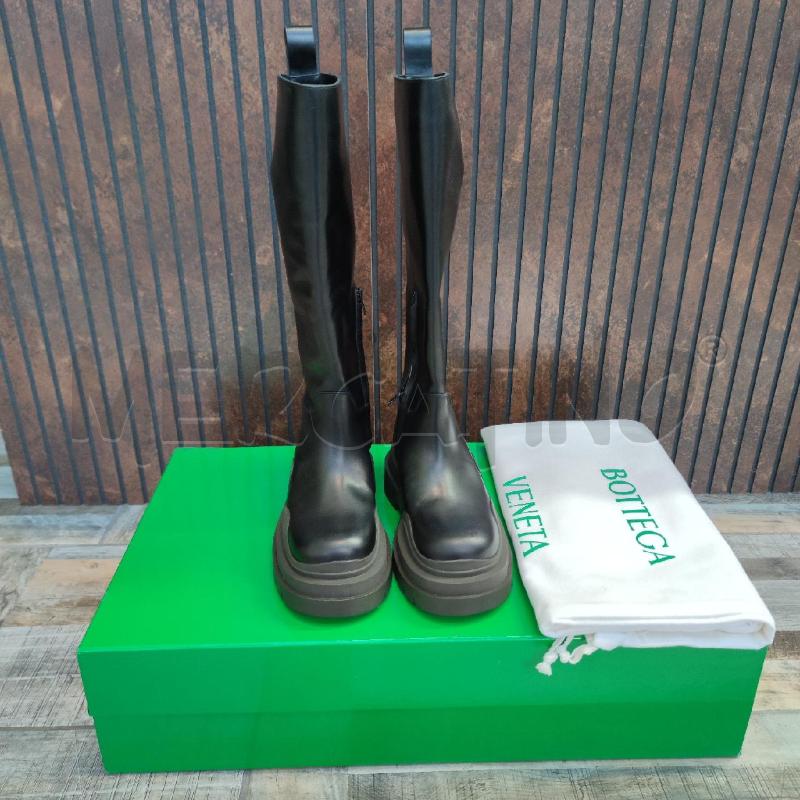 TIRE BOOT MILITARY CALF BOTTEGA VENETA NERI PELLE | Mercatino dell'Usato Settimo torinese 1