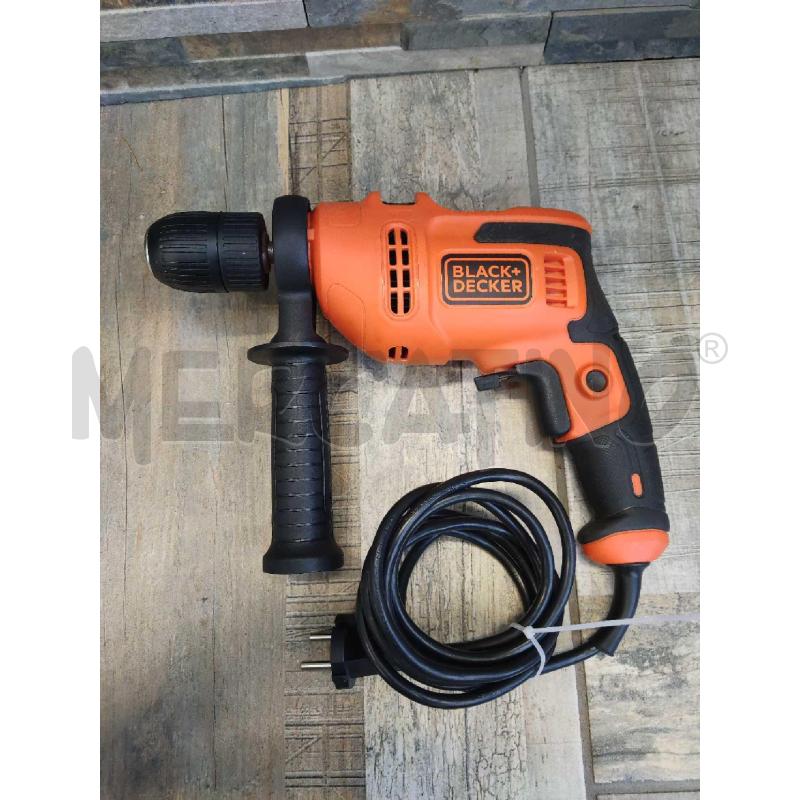TRAPANO BLACK AND DECKER CON PUNTE E ACCESSORI | Mercatino dell'Usato Settimo torinese 1
