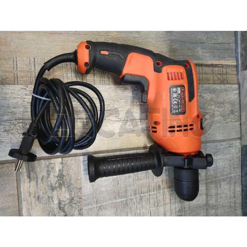 TRAPANO BLACK AND DECKER CON PUNTE E ACCESSORI | Mercatino dell'Usato Settimo torinese 2