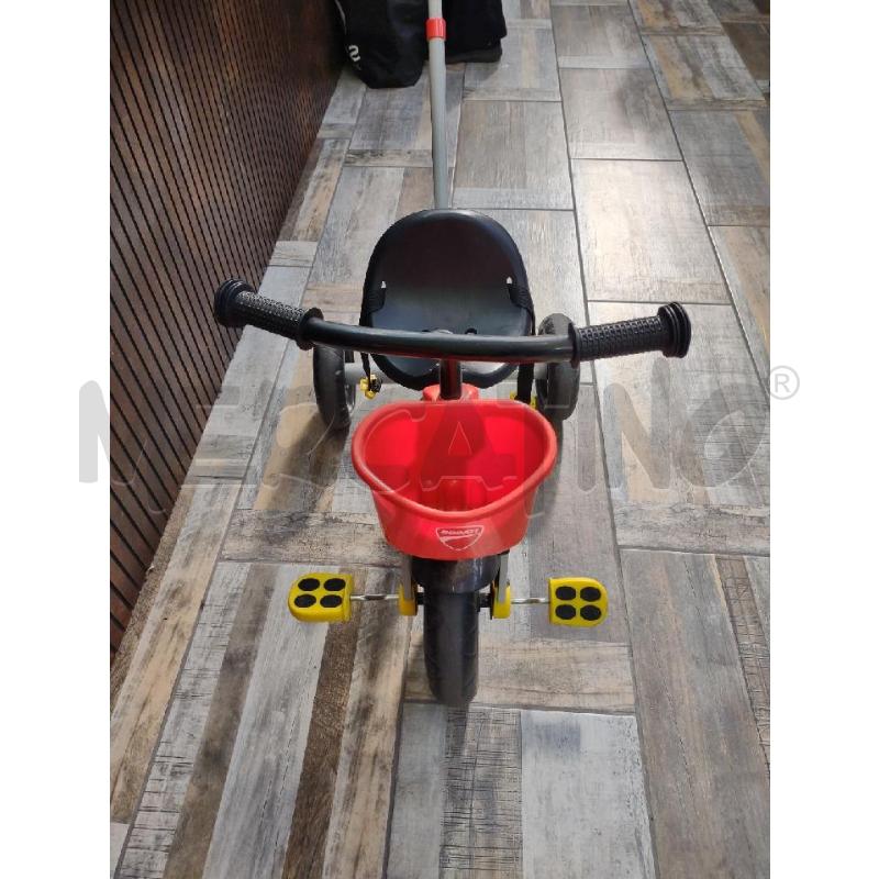 TRICICLO DUCATI ROSSO CHICCO | Mercatino dell'Usato Settimo torinese 2