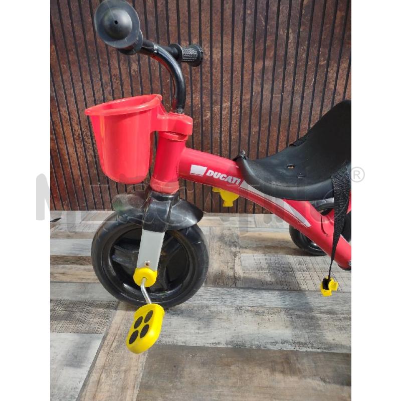 TRICICLO DUCATI ROSSO CHICCO | Mercatino dell'Usato Settimo torinese 3
