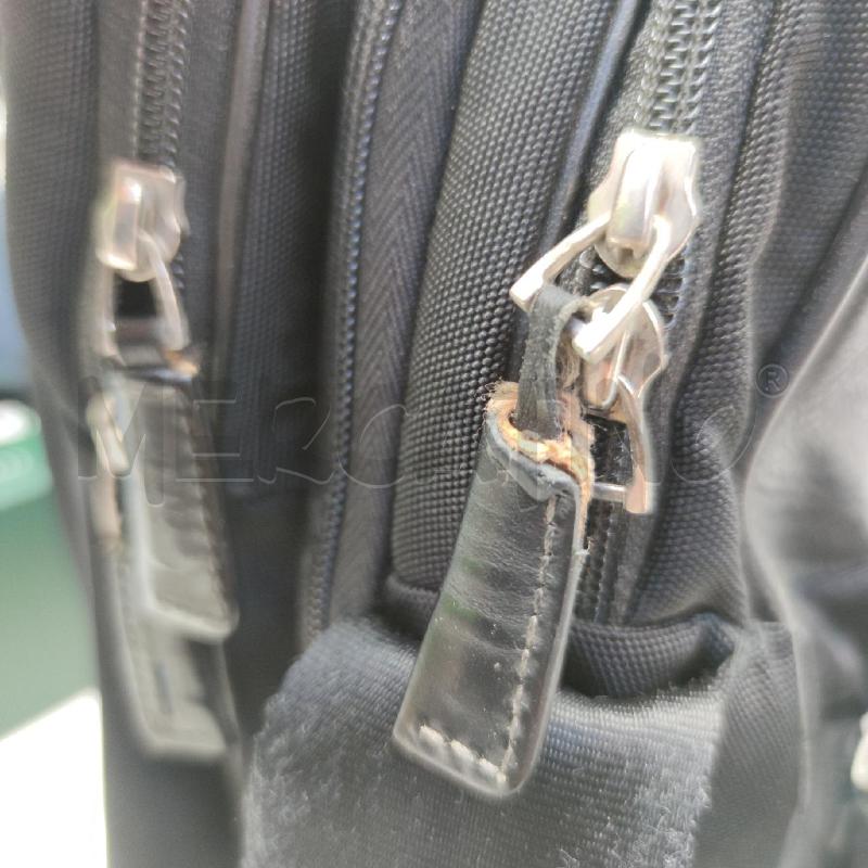 VALIGETTA 24 ORE PIQUADRO TESSUTO PARTI PELLE  | Mercatino dell'Usato Settimo torinese 5