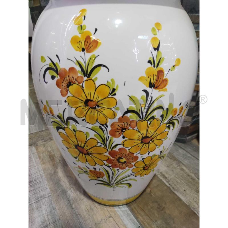 VASO CERAMICA BIANCA CON BORDO GIALLO E FIORI | Mercatino dell'Usato Settimo torinese 3