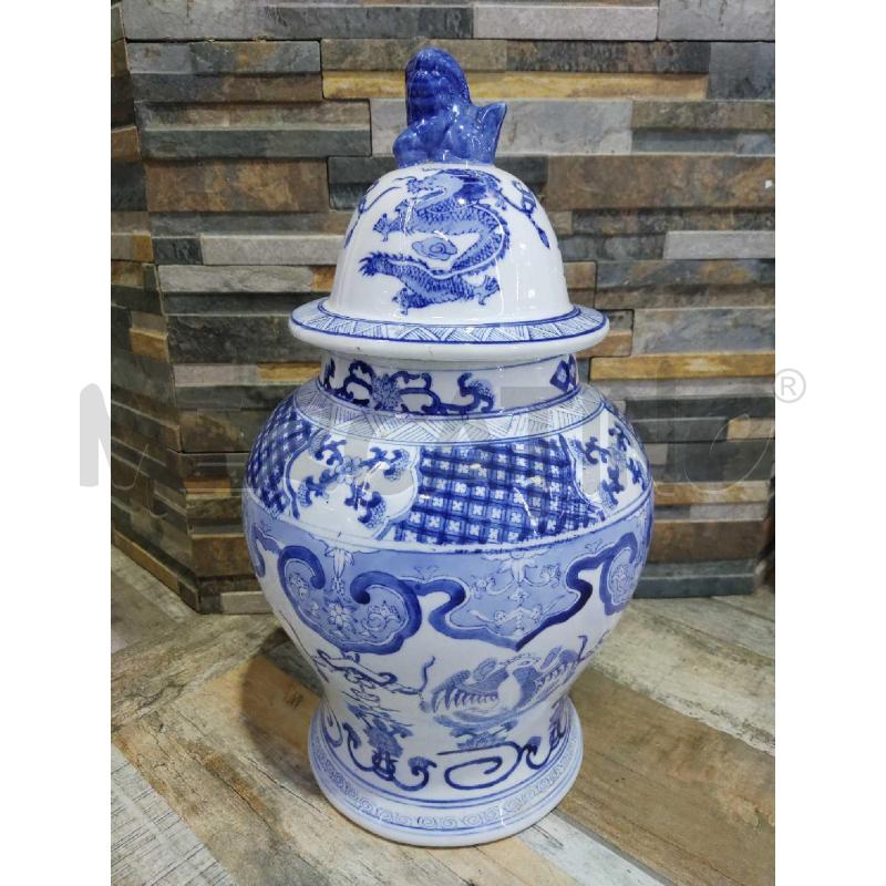 VASO IN PORCELLANA BIANCO CON DIPINTO AZZURRO | Mercatino dell'Usato Settimo torinese 1