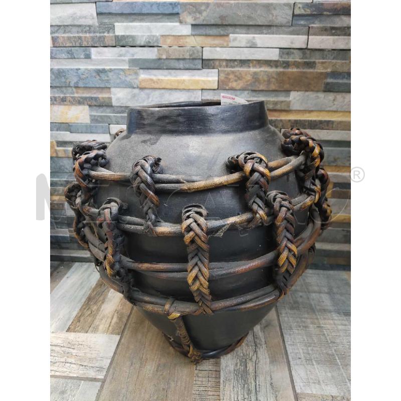 VASO NERO COCCIO CON INTRECCIO VIMINI NERO | Mercatino dell'Usato Settimo torinese 2