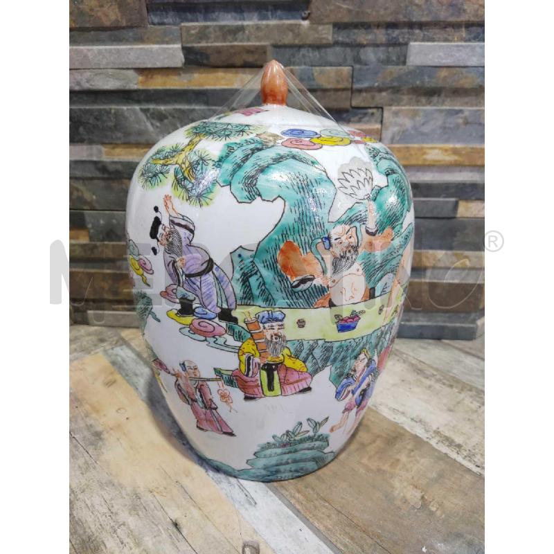 VASO ORIENTALE CON COPERCHIO BOMBATO | Mercatino dell'Usato Settimo torinese 3