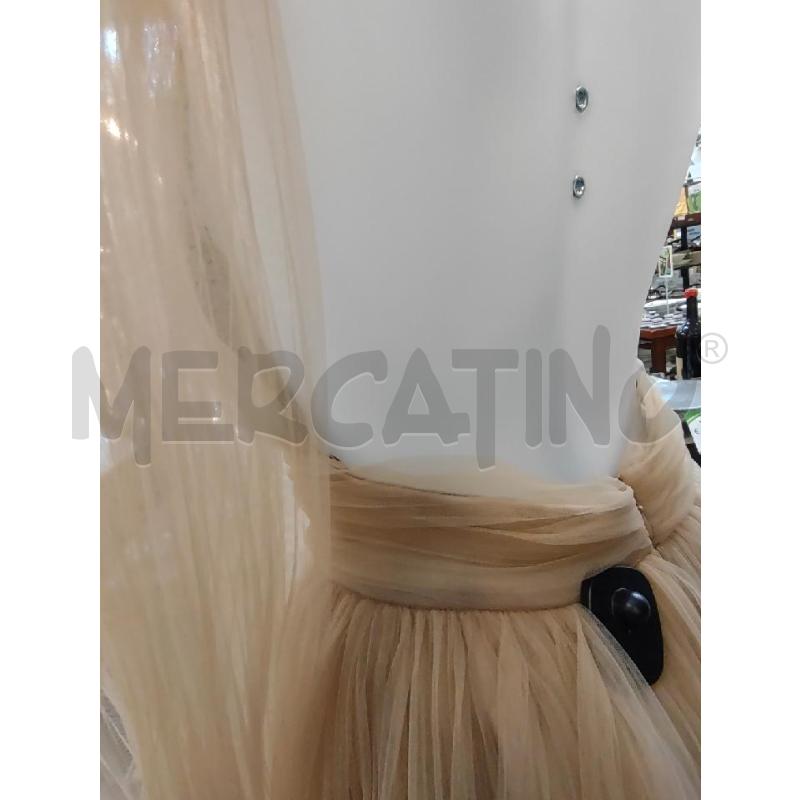 VESTITO ALMA SANCHEZ BEIGE TULLE CON PASHMINA ANELLO | Mercatino dell'Usato Settimo torinese 4
