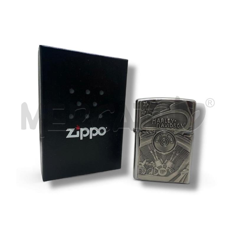 ACCENDINO ZIPPO 29266 HD MOTOR FLAG EMBLEM | Mercatino dell'Usato Rivoli 1