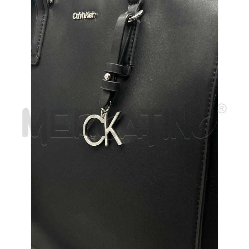 BORSA DONNA CALVIN KLEIN NERA CIONDOLO LOGO | Mercatino dell'Usato Rivoli 4