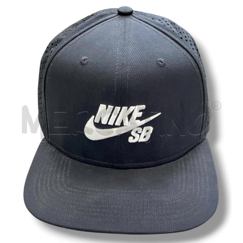 CAPPELLO UOMO NIKE SB PERFORMANCE TRUCKER | Mercatino dell'Usato Rivoli 1