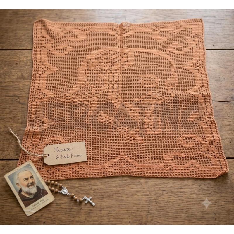 CENTRINO 67X67 ROSA PADRE PIO | Mercatino dell'Usato Rivoli 1