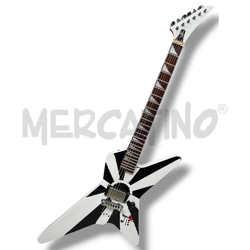 CHITARRA ELETTRICA MOD STAR-JACKSON BIANCA NERA | Mercatino dell'Usato Rivoli 1