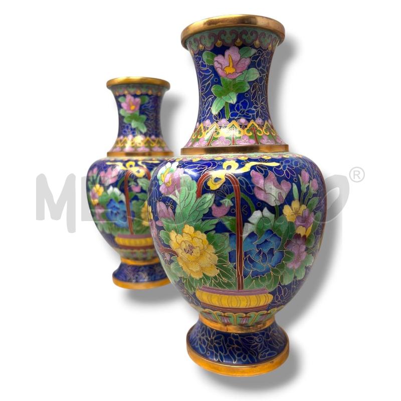 COPPIA VASI CHINA CLOISSONNE MOTIVI FLOREALI FONDO BLU H26 CM   | Mercatino dell'Usato Rivoli 2