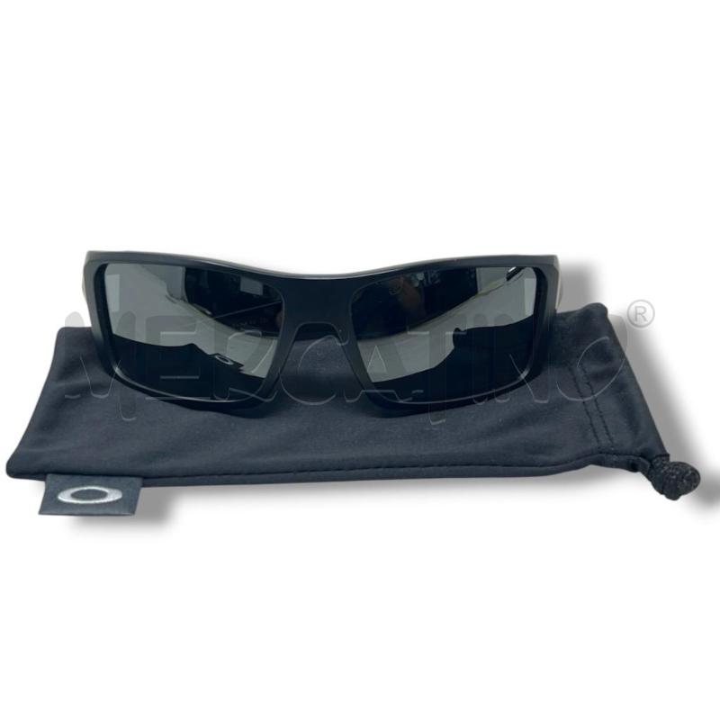 OCCHIALI DA SOLE OAKLEY HELIOSTAT 009231 | Mercatino dell'Usato Rivoli 1