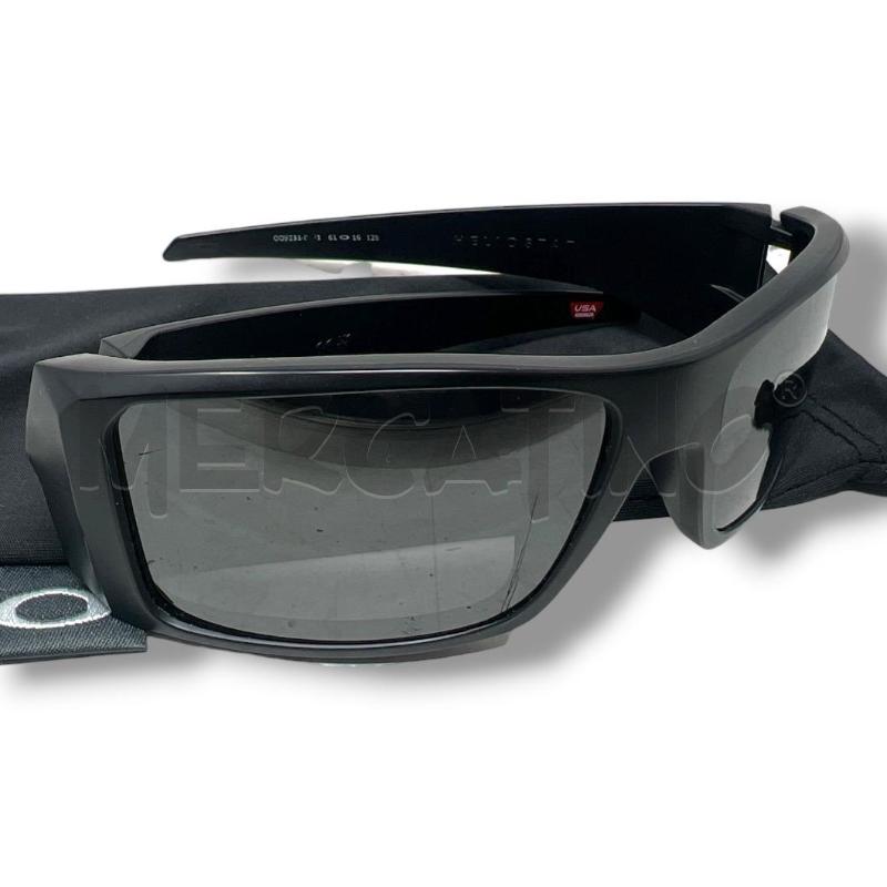 OCCHIALI DA SOLE OAKLEY HELIOSTAT 009231 | Mercatino dell'Usato Rivoli 2
