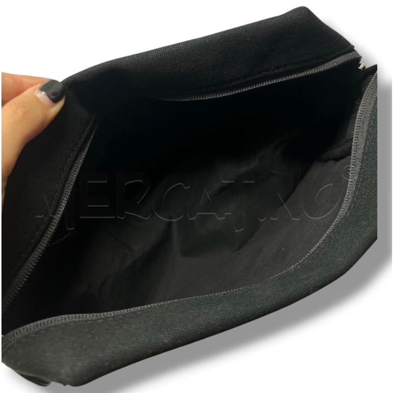 POCHETTE BURBERRY NERO LOGO RILIEVO | Mercatino dell'Usato Rivoli 2