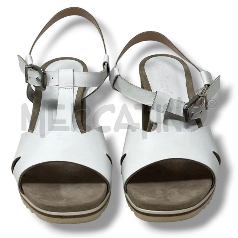 SANDALI DONNA CALPIERRE BIANCHI PELLE SCAMOSCIATI BEIGE | Mercatino dell'Usato Rivoli 2