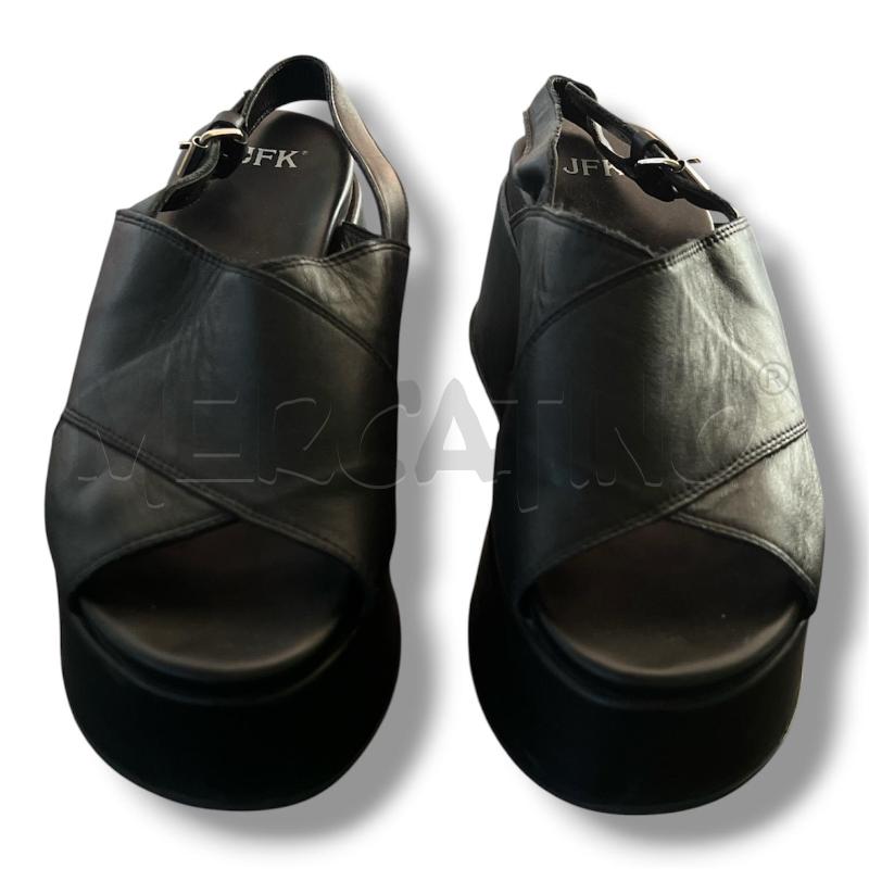 SANDALI DONNA JEFFREY CAMPBELL NERI PELLE ZEPPA | Mercatino dell'Usato Rivoli 1
