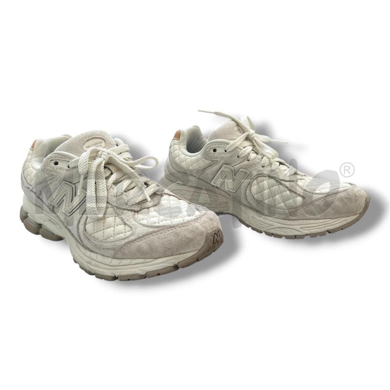 SCARPE DONNA NEW BALANCE BIANCHE 2002R | Mercatino dell'Usato Rivoli 3