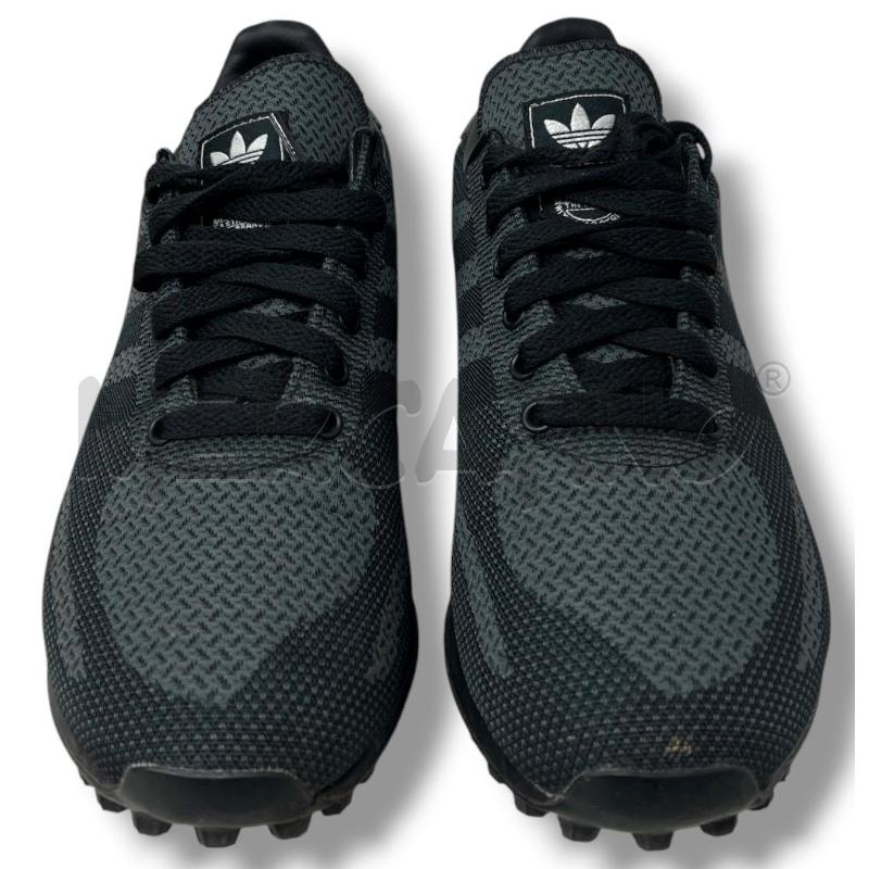SCARPE UOMO ADIDAS LA TRAINER TOTAL BLACK  | Mercatino dell'Usato Rivoli 3