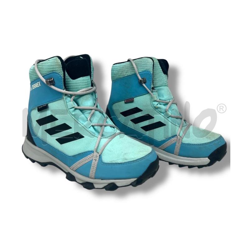 SCARPONCINI TREKKING ADIDAS AZZURRI TG.35 1/2 TERREX | Mercatino dell'Usato Rivoli 2