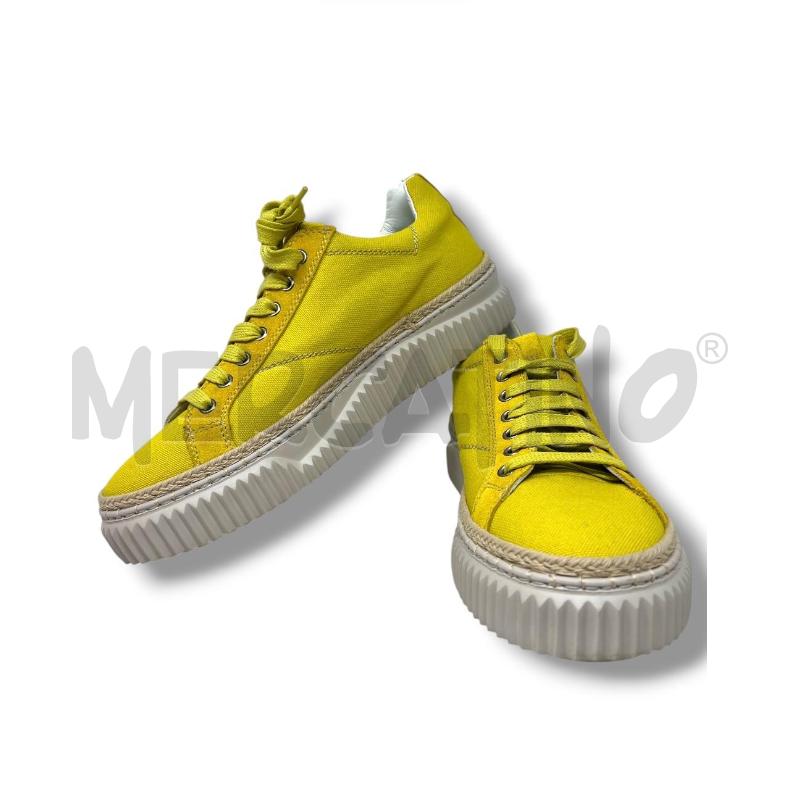 SNEAKERS VOILE BLANCHE GIALLE TELA INSERTI SCAMOSCIATI | Mercatino dell'Usato Rivoli 1