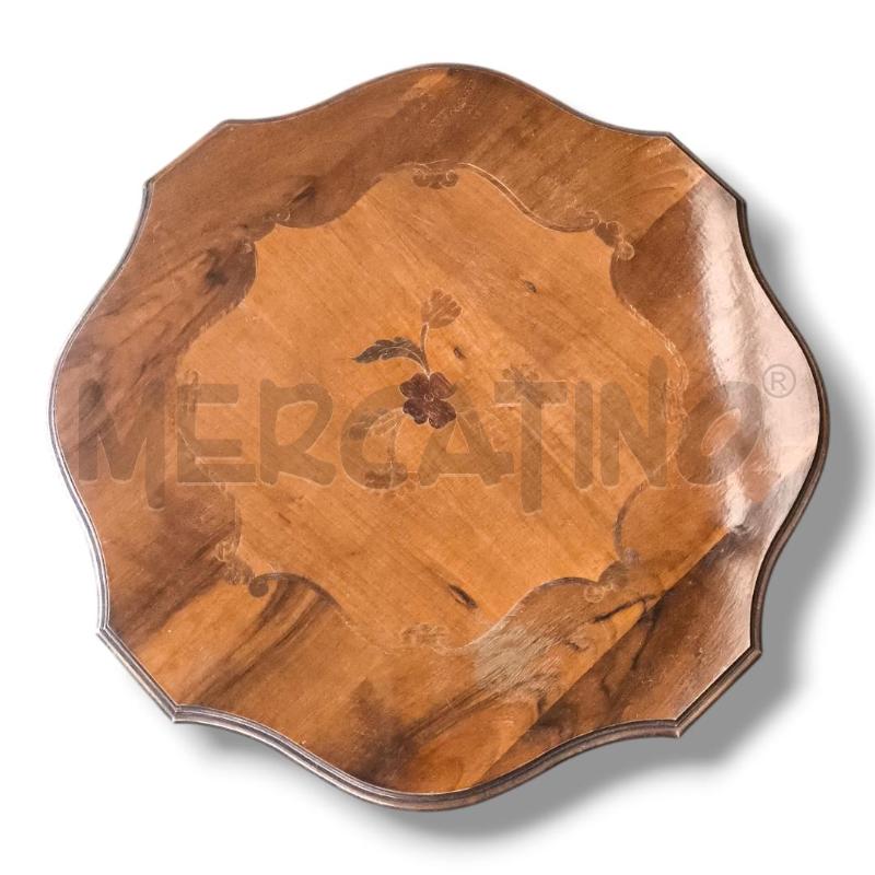 TAVOLINO NOCE H 58PIANO SAGOMATO DISEGNO FLOREALE | Mercatino dell'Usato Rivoli 2