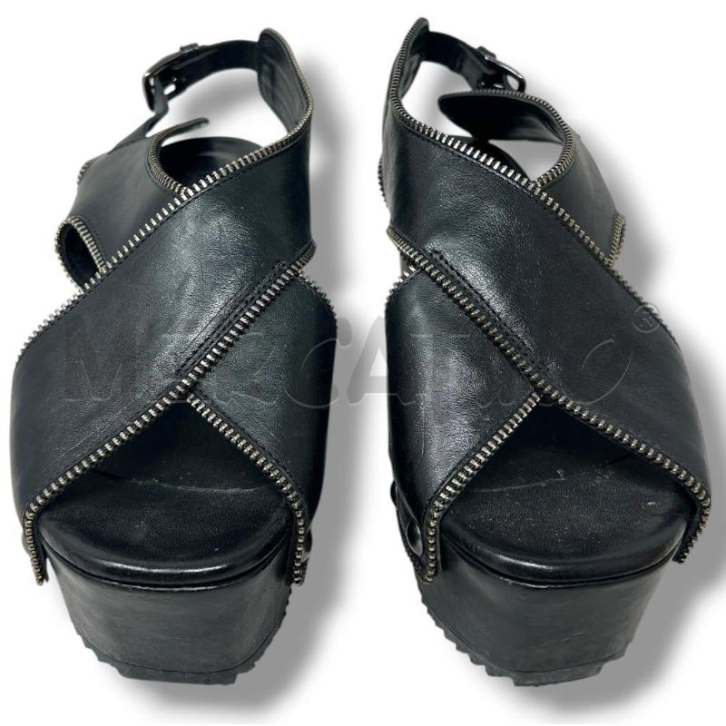 ZEPPA VIC MATIÈ PELLE NERE BORDO ZIP | Mercatino dell'Usato Rivoli 1
