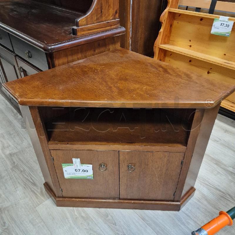 ANGOLIERA PORTA TV ANTA NOCE  | Mercatino dell'Usato Rivarolo canavese 1
