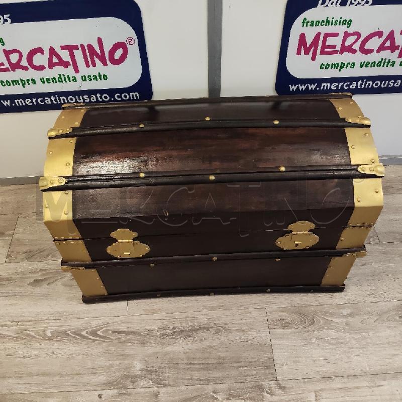BAULE LEGNO INSERTI DORATO INTERNO TESSUTO GIALLO  | Mercatino dell'Usato Rivarolo canavese 1