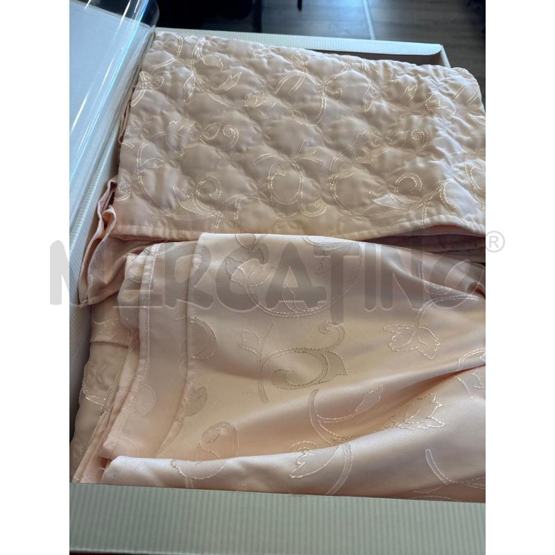 COPRI LETTO ELIZABETH MATRI ROSA 270X270 | Mercatino dell'Usato Rivarolo canavese 1