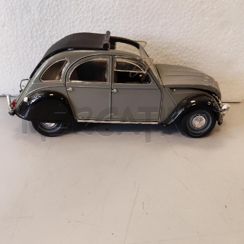 MODELLINO AUTO CITROEN 2CV SOLIDO SCALA 1/17 | Mercatino dell'Usato Rivarolo canavese 1