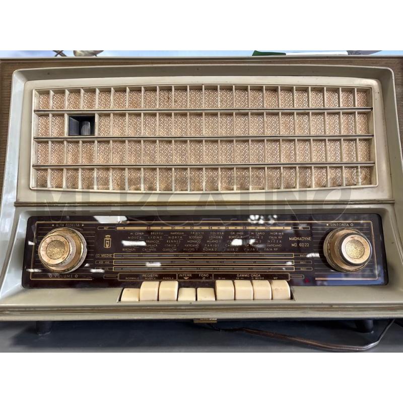 RADIO A VALVOLE MAGNADYNE MD 6022 | Mercatino dell'Usato Rivarolo canavese 1
