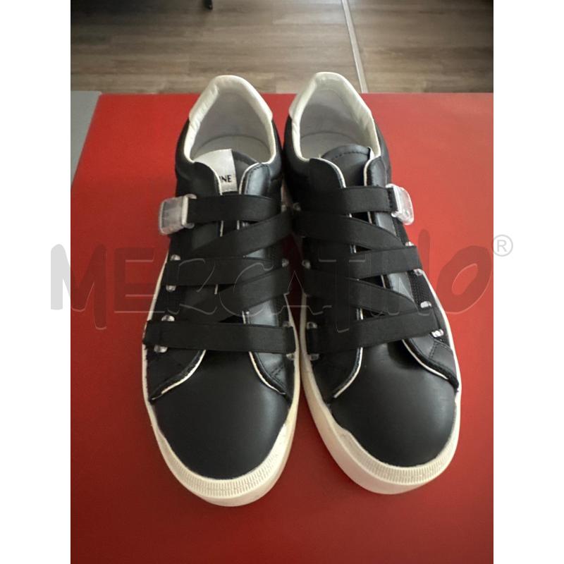 SCARPE D RUCOLINE NERE | Mercatino dell'Usato Rivarolo canavese 1
