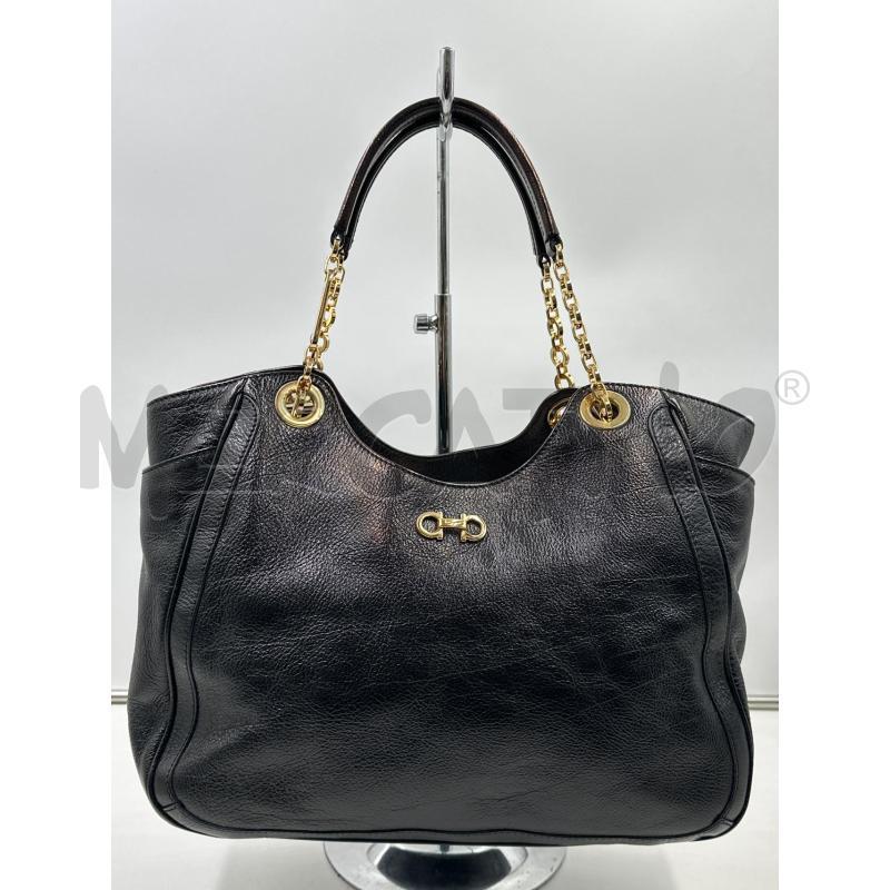 BORSA DONNA SALVATORE FERRAGAMO NERA | Mercatino dell'Usato Nichelino via scarrone 1