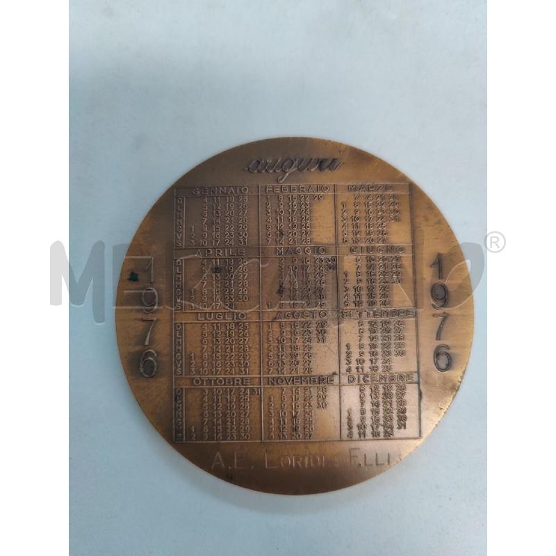 MEDAGLIONE FERMACARTE METALLICO F.LLI LORIOLI CALENDARIO 1976 | Mercatino dell'Usato Leini' 2