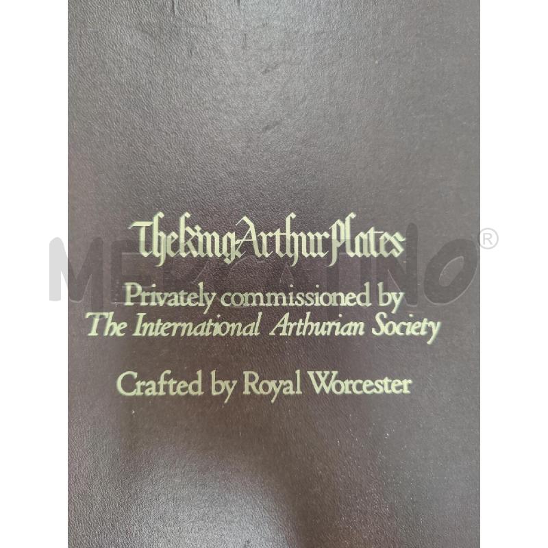 PIATTO ROYAL WORCESTER BONE CHINA PERCIVAL GALABAD E BORT CONQUISTANO IL SACRO GRAAL  | Mercatino dell'Usato Leini' 5