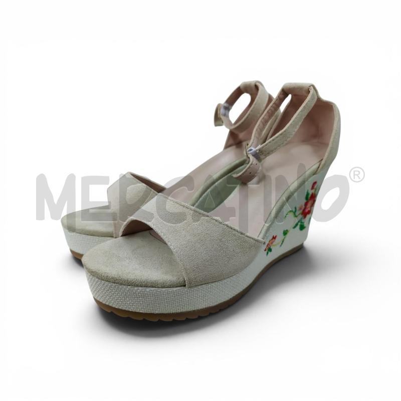 SANDALI DONNA ZEPPA RICAMATA  | Mercatino dell'Usato Leini' 1