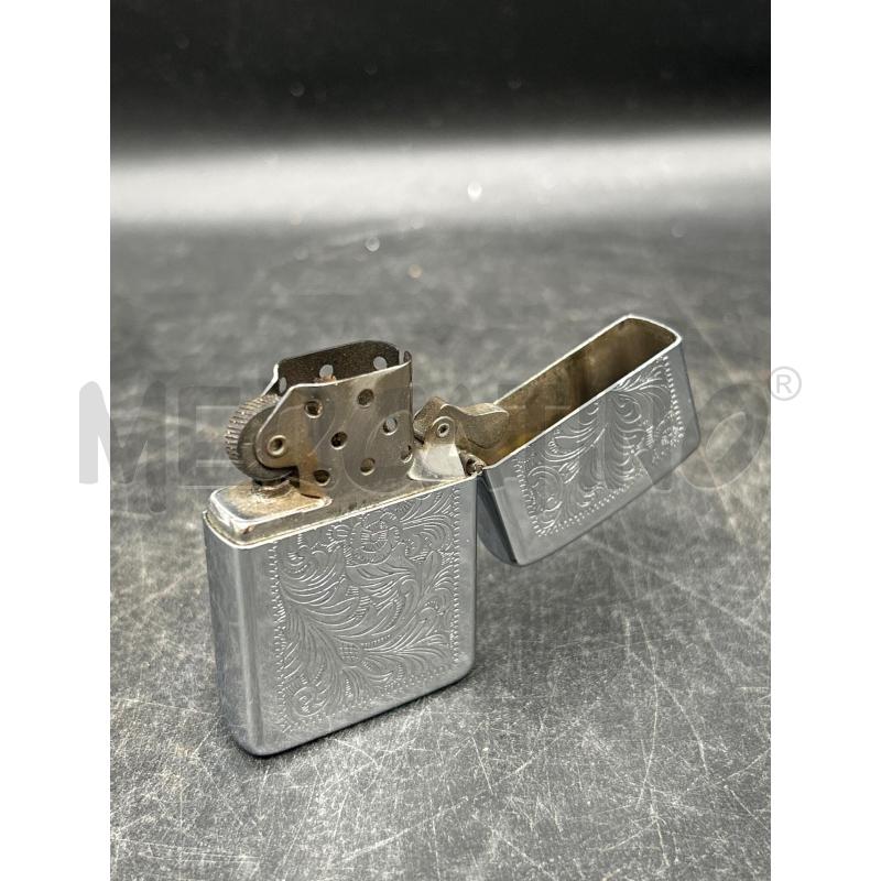 ACCENDINO DA COLLEZIONE ZIPPO DECORATO ACCIAIO | Mercatino dell'Usato Burolo 3
