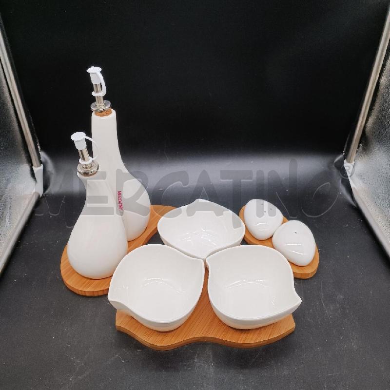 ANTIPASTIERA + OLIO ACETO + SALE PEPE LEGNO CERAMICA BIANCA | Mercatino dell'Usato Burolo 1