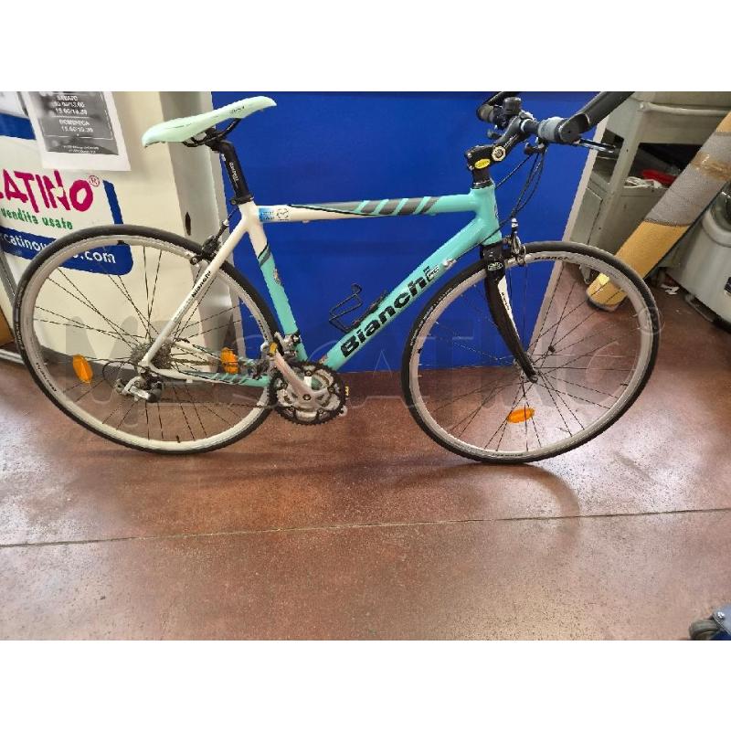 BICICLETTA UOMO CORSA BIANCHI AZZURRA | Mercatino dell'Usato Burolo 2