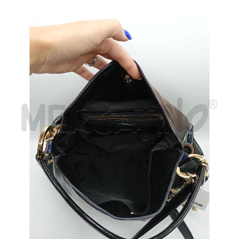 BORSA DONNA APE REGINA IN ECOPELLE VERNICIATA CON TRACOLLA | Mercatino dell'Usato Burolo 4