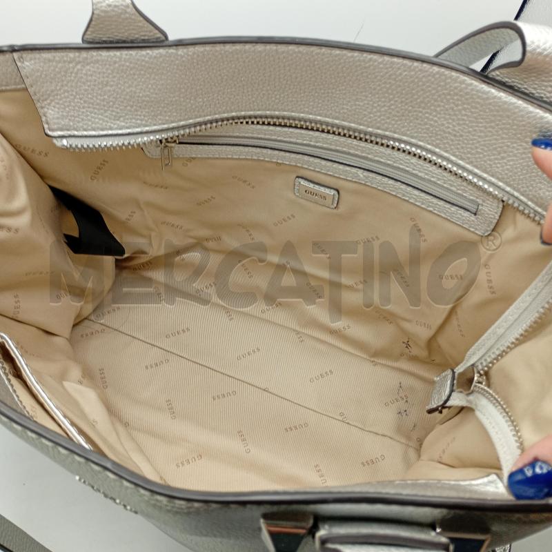 BORSA DONNA GUESS ARGENTATA  | Mercatino dell'Usato Burolo 3