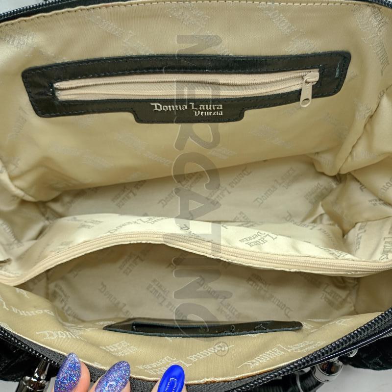 BORSA DONNA LAURA NERA CON RICAMI IN RILIEVO  | Mercatino dell'Usato Burolo 3