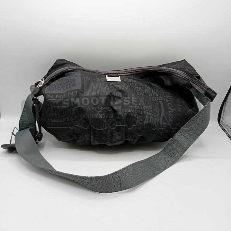 BORSA DONNA NANNINI NERO TECNICA SCRITTE GRIGIE | Mercatino dell'Usato Burolo 2