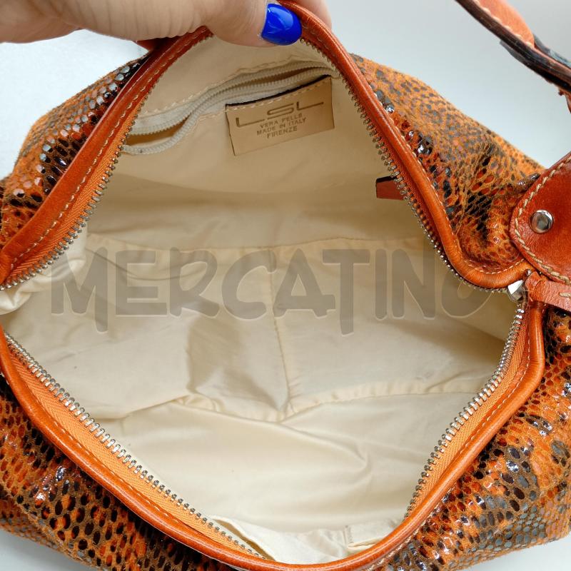 BORSETTA PELLE ARANCIONE PITONATA BORCHIATO | Mercatino dell'Usato Burolo 3