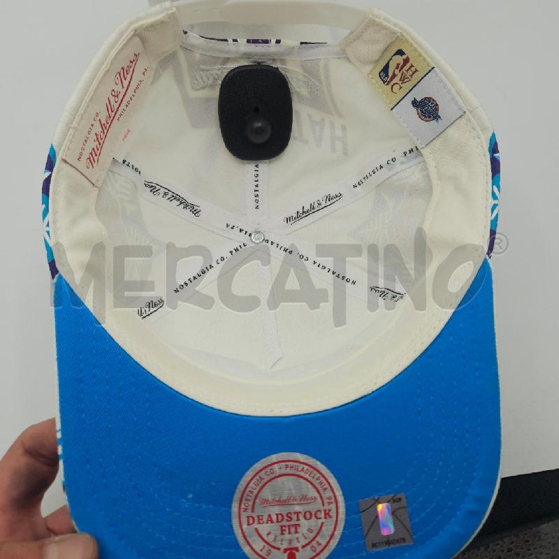 CAPPELLO UOMO MITCHELL&NESS BIANCOA ZZURRO UTAH JAZZ | Mercatino dell'Usato Burolo 4