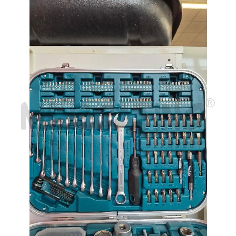 CASSETTA ATTREZZI MAKITA COMPLETA + VALIGETTA | Mercatino dell'Usato Burolo 2