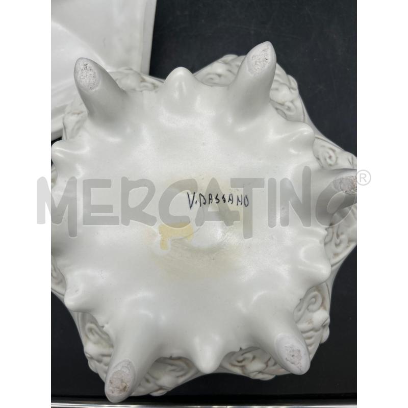 CONTENITORE CERAMICA BASSANO CON FIORI CON PICCOLE SCHEGGIATURE | Mercatino dell'Usato Burolo 3