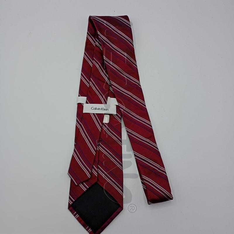CRAVATTA CALVIN KLEIN BORDEAUX BACCHETTATO BIANCO | Mercatino dell'Usato Burolo 2